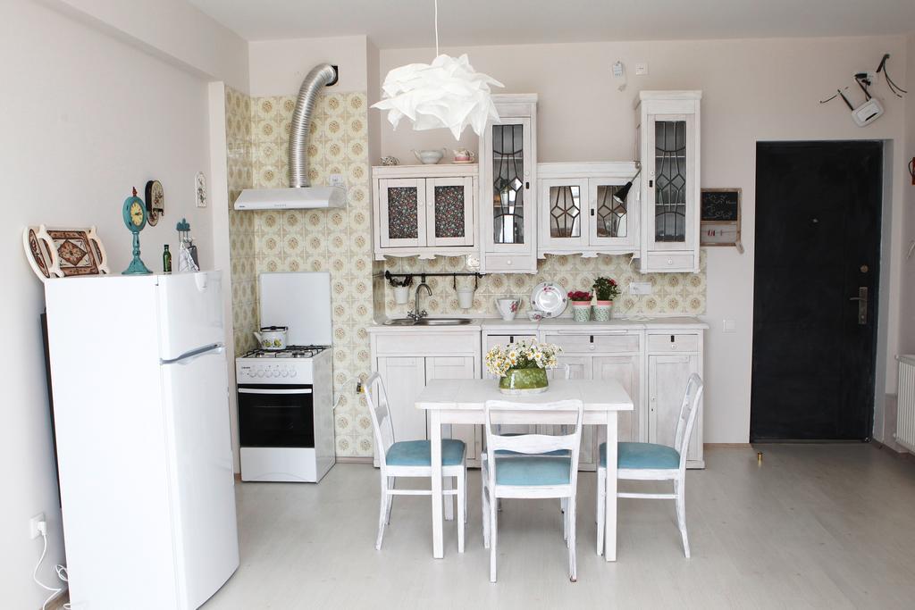 My House Is Your Hotel Tbilisi Room photo